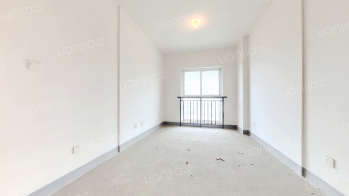 丽雅美锦二手房实景图