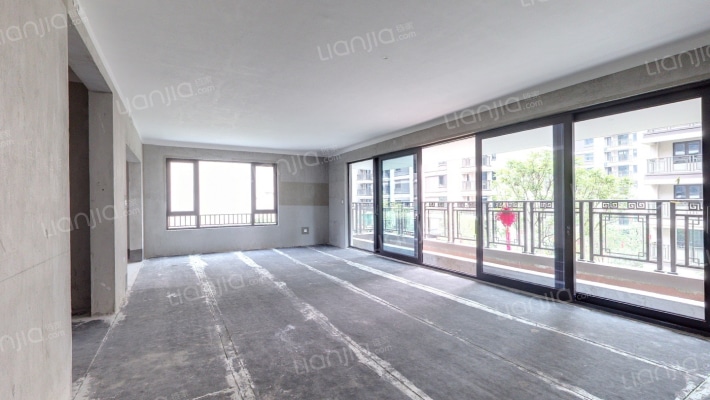 建发五象印月二手房实景图