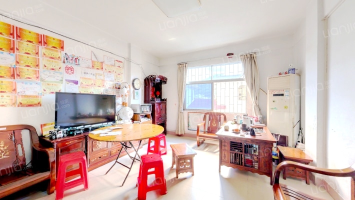 新兴三街二手房实景图