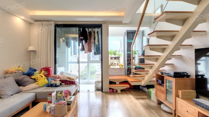 高美云安二手房实景图