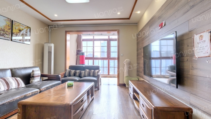 山海天二手房实景图