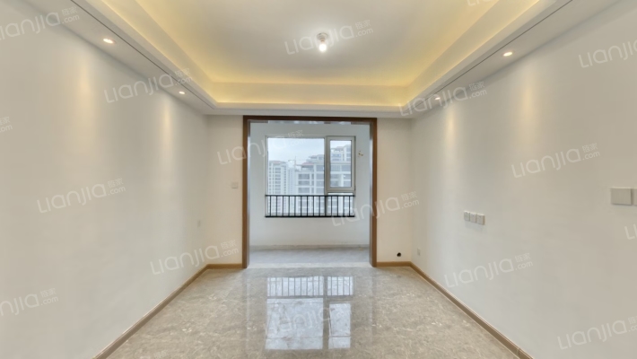 绿地璀璨天城二手房实景图