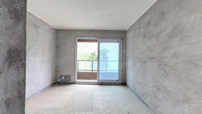 金地格林春岸二期二手房实景图