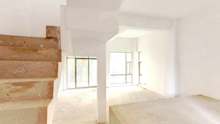 万辉星城蔷薇堡二手房实景图