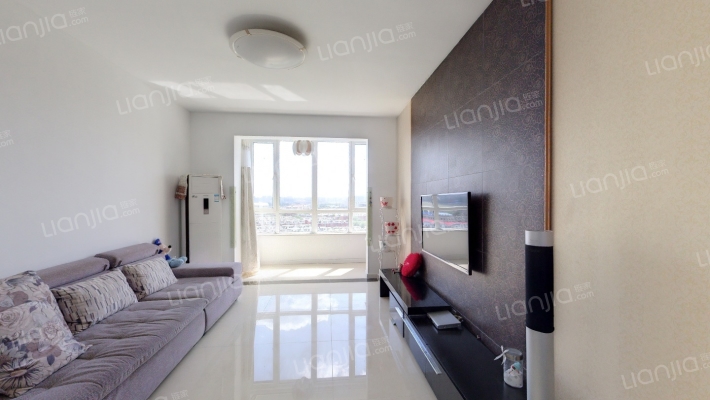 香槟蓝湾二手房实景图