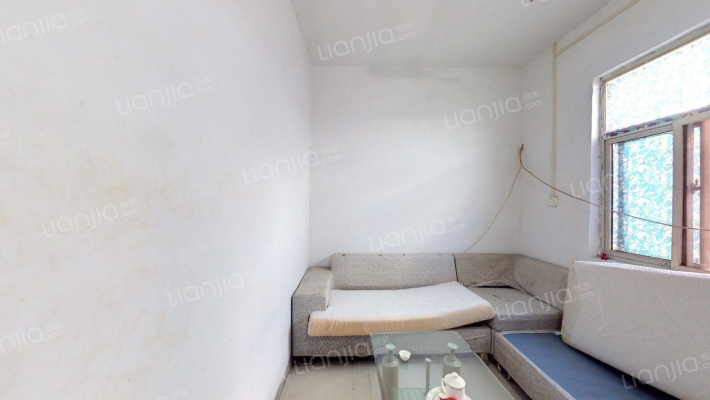 机械厂家属院二手房实景图