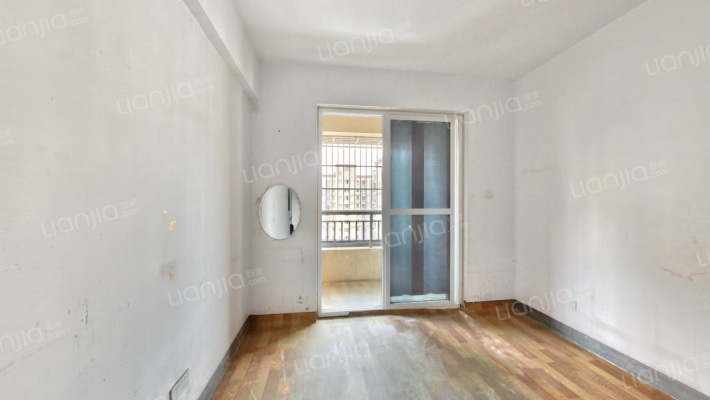 山湖苑二期二手房实景图