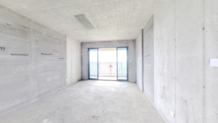 深业堤亚纳湾四期二手房实景图