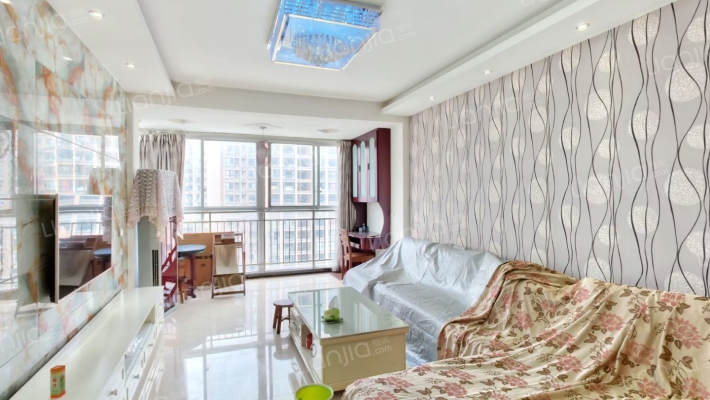 兴元华盛三期二手房实景图