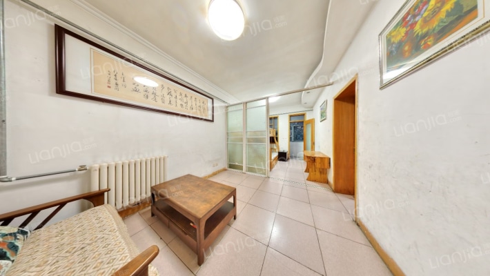 纬三路二手房实景图