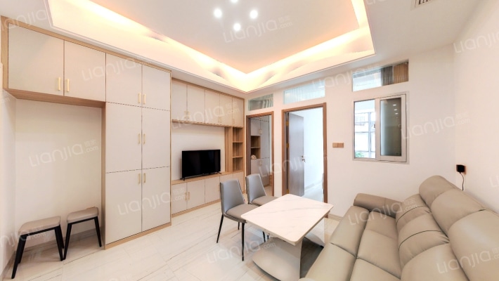 银行中心宾楼二手房实景图