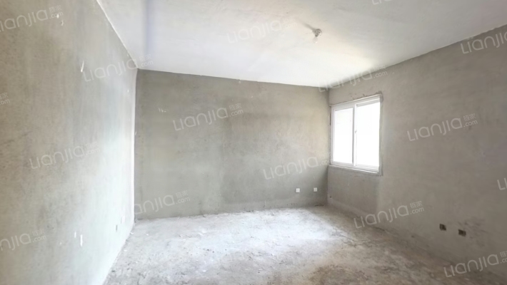 宏冠佳苑小区二手房实景图