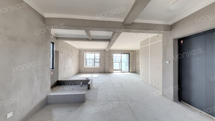 上水华庭二手房实景图