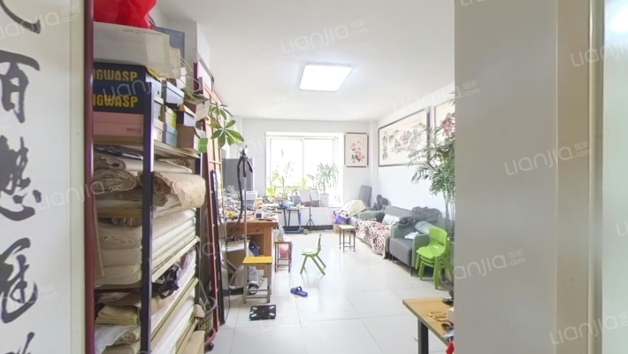 春光金世纪小区二手房实景图