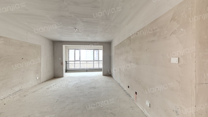 综保名苑二手房实景图