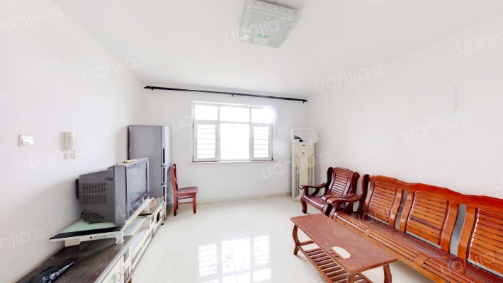 万和嘉苑二手房实景图