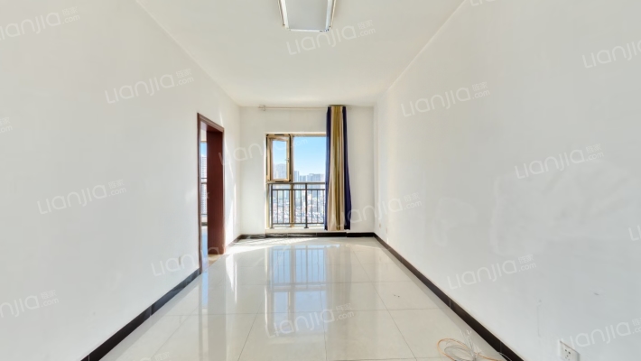 候谷花园二手房实景图