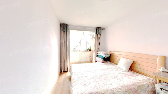 花园里二手房实景图