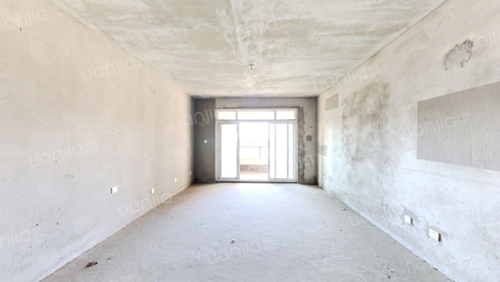 东郡丽水C区二手房实景图