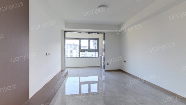 世茂璀璨江山二手房实景图