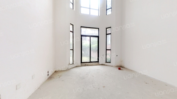 保利狮子湖橡树庄园二手房实景图