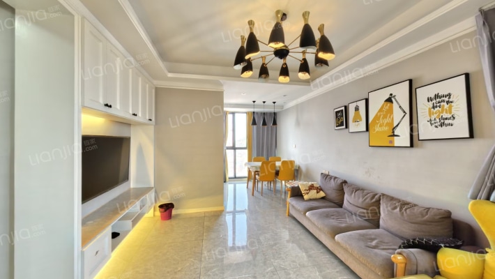 深业堤亚纳湾一期二手房实景图