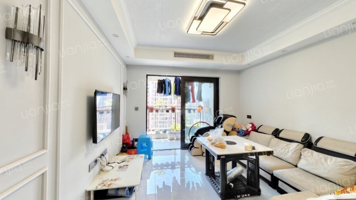 新鸥鹏凤凰城二期B区二手房实景图