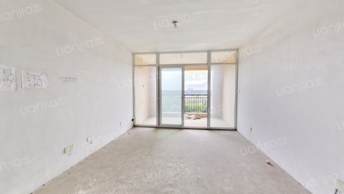 中南世纪城一期二手房实景图