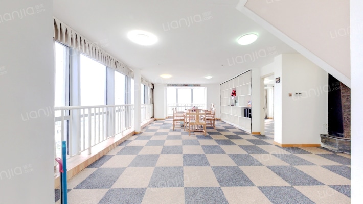 吴江太湖新城绿地中心海珀云玺二手房实景图