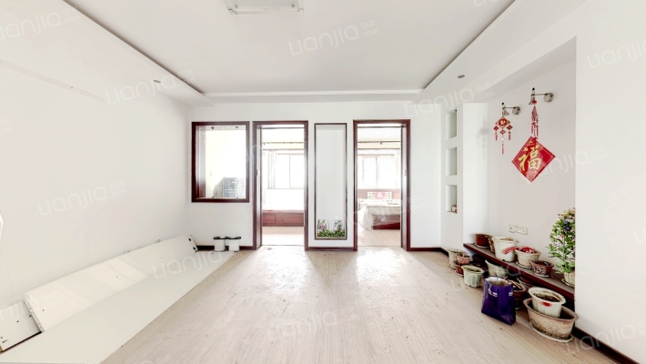 初家卧龙小区二手房实景图