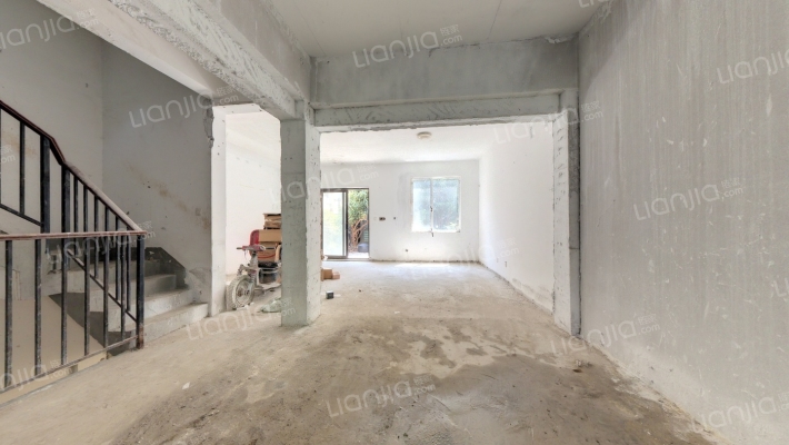 保利天鹅语(别墅)二手房实景图