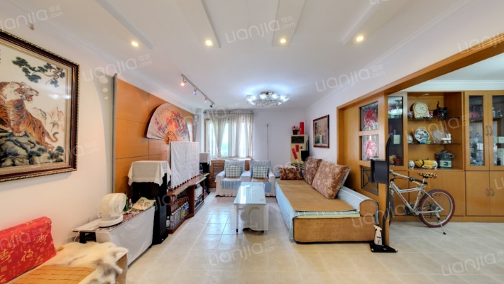 岳峰园二手房实景图