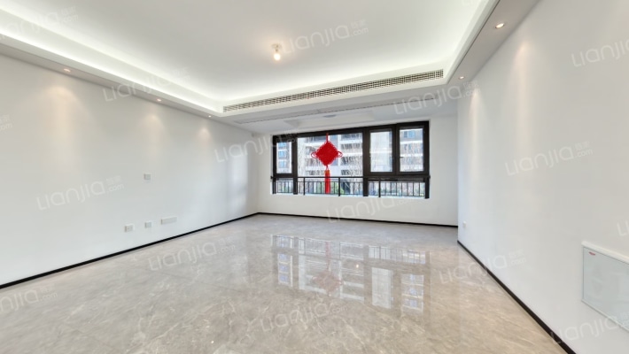 翡萃兰亭二手房实景图