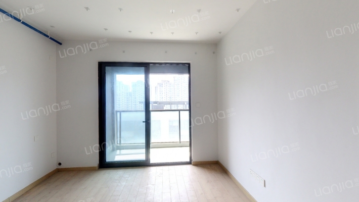 金地悦峯里二手房实景图