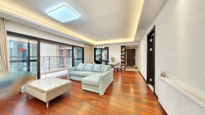 万科翡翠公园二手房实景图