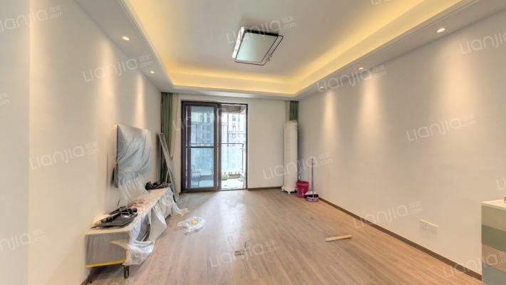 荣盛华庭二手房实景图