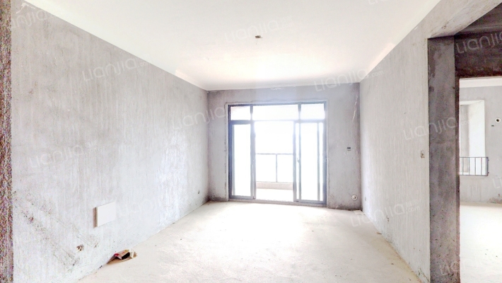 银凯公元·九珑二手房实景图