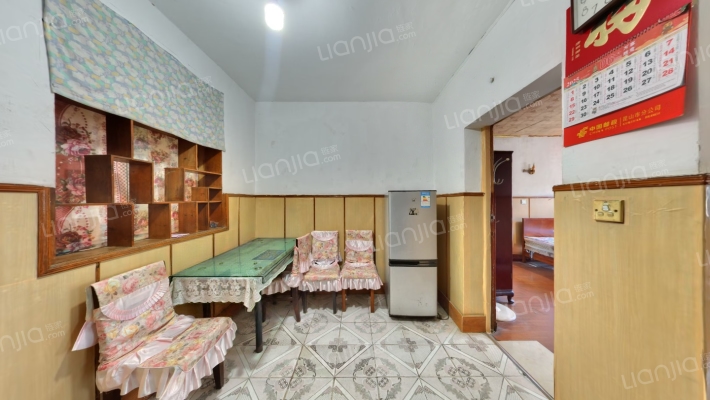 绣衣新村东区二手房实景图