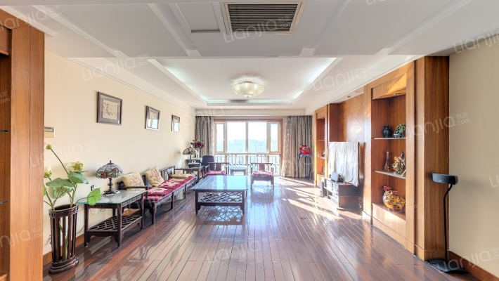 泰达国际会馆二手房实景图