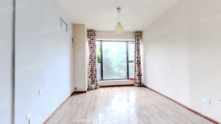 建发翡翠鹭洲二手房实景图