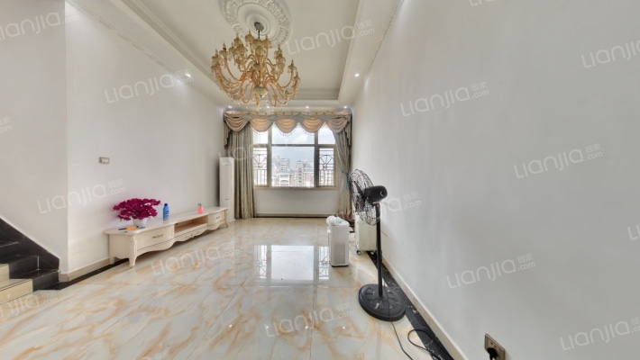 天琴阁二手房实景图