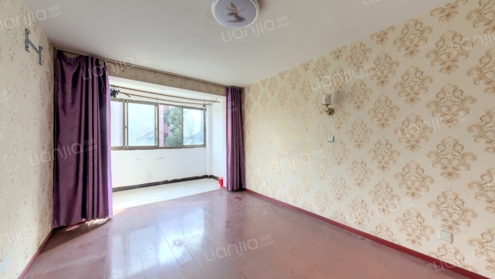 紫菊新苑二手房实景图