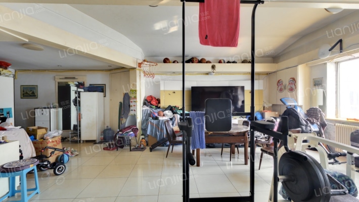 卓越大厦二手房实景图