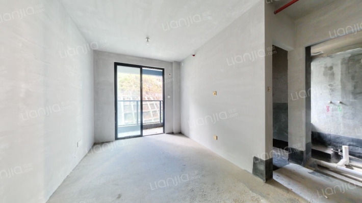 悦峰尚府二手房实景图