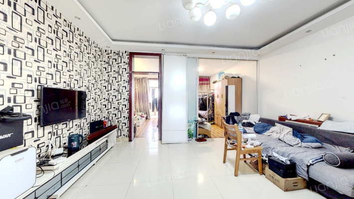 王舍人镇人民政府住宅楼二手房实景图