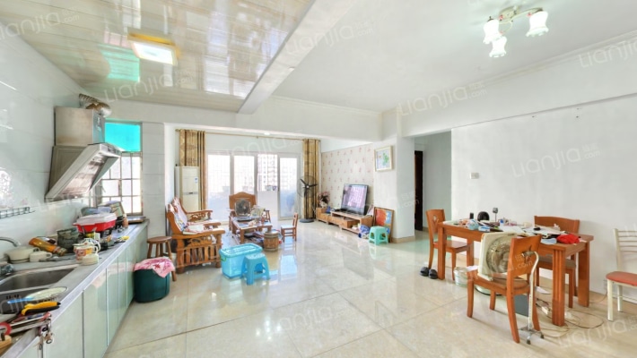 交易中心大厦二手房实景图