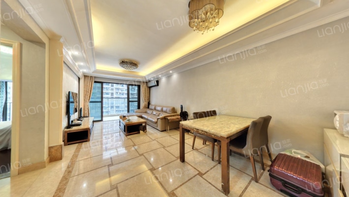 万科红二期二手房实景图