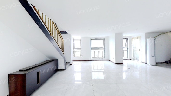 麦普利斯广场二手房实景图