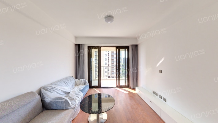 湖畔堤二手房实景图