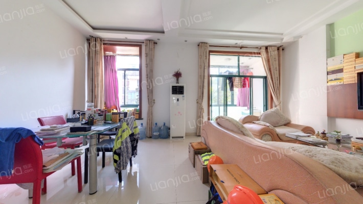 江秋新苑二手房实景图